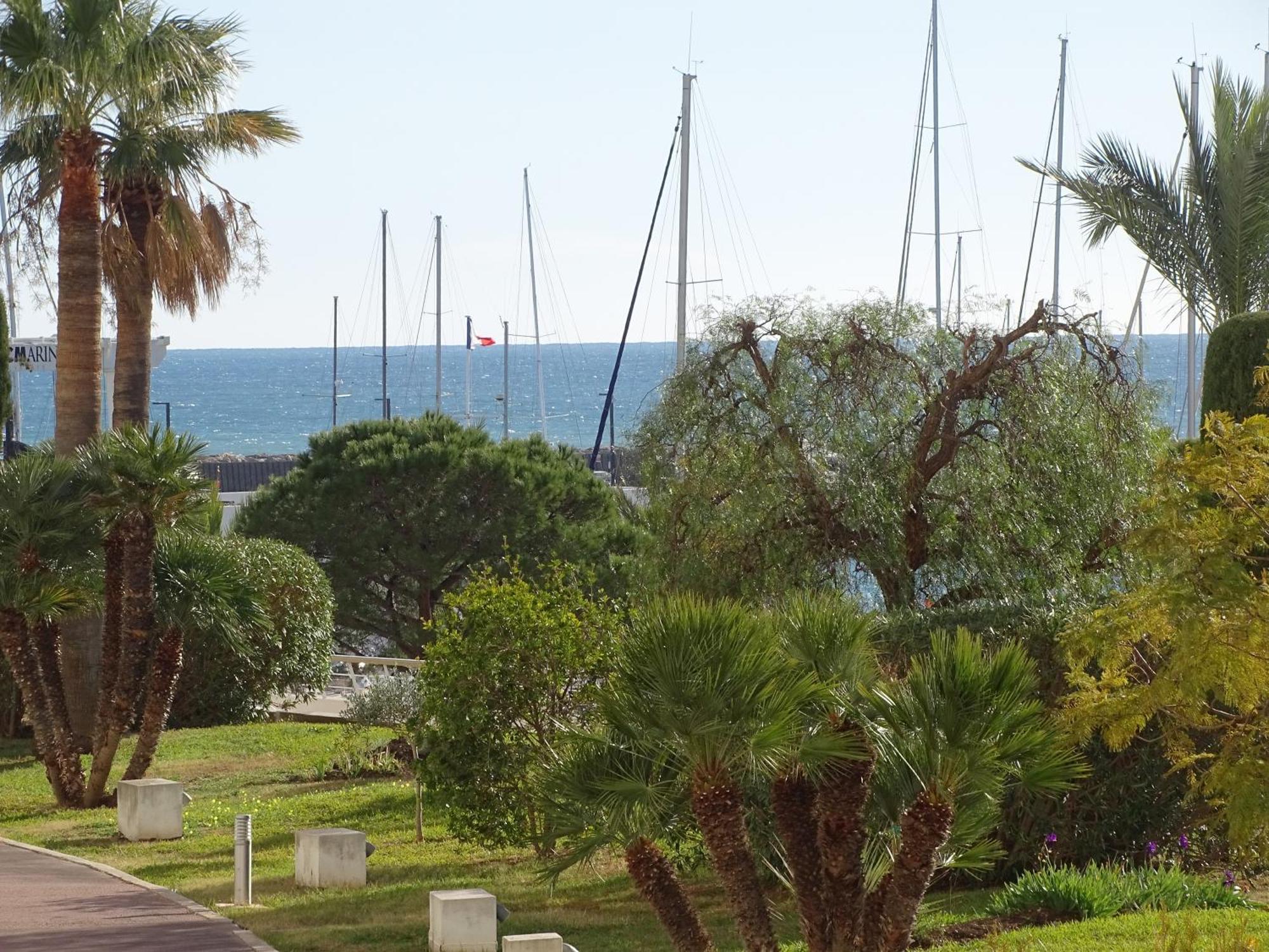 Appartement Bord De Mer Marina Baie Des Anges Villeneuve-Loubet Exteriör bild